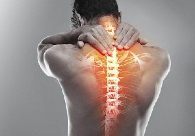 Bei der thorakalen Osteochondrose verändert sich die Struktur des Knochengewebes der Wirbel